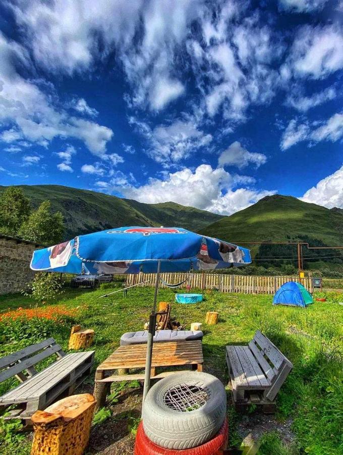 Warm House Guest House Kazbegi Exterior foto